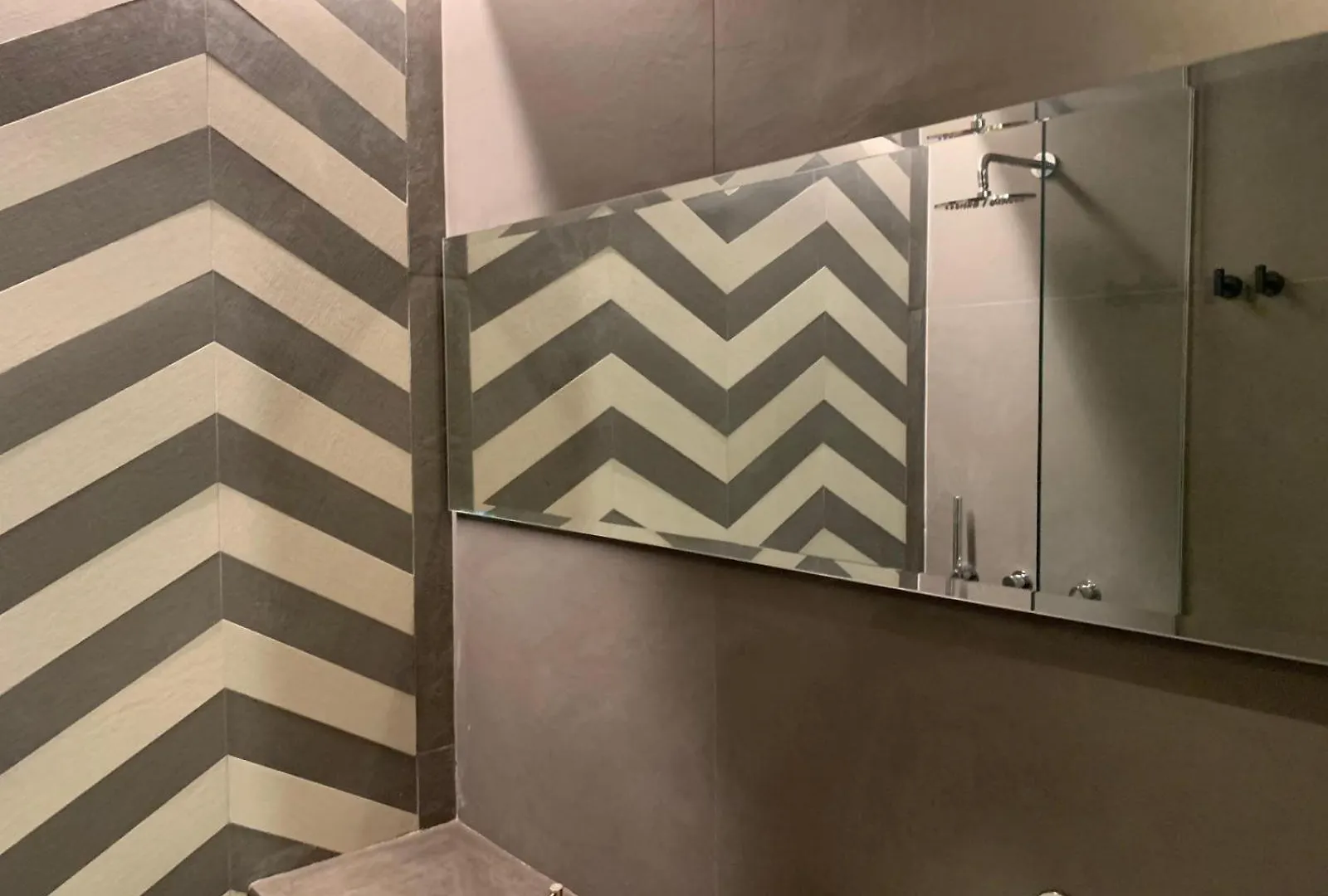 Cavour Urban Rooms By Ghor Roma Konukevi