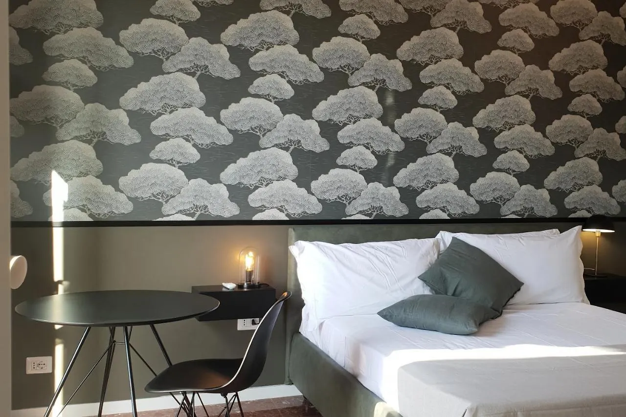 Cavour Urban Rooms By Ghor Roma 2*,