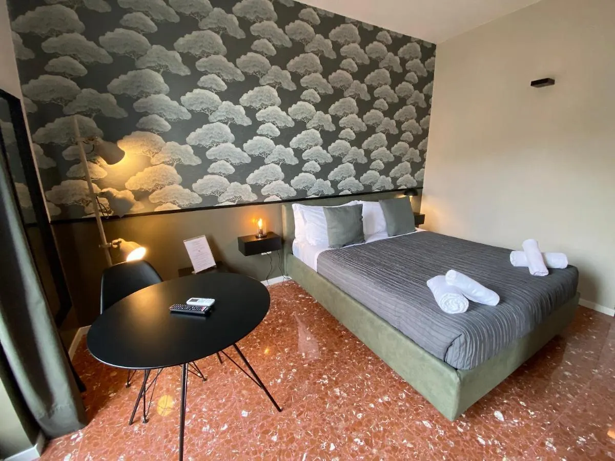 Cavour Urban Rooms Rome Italie