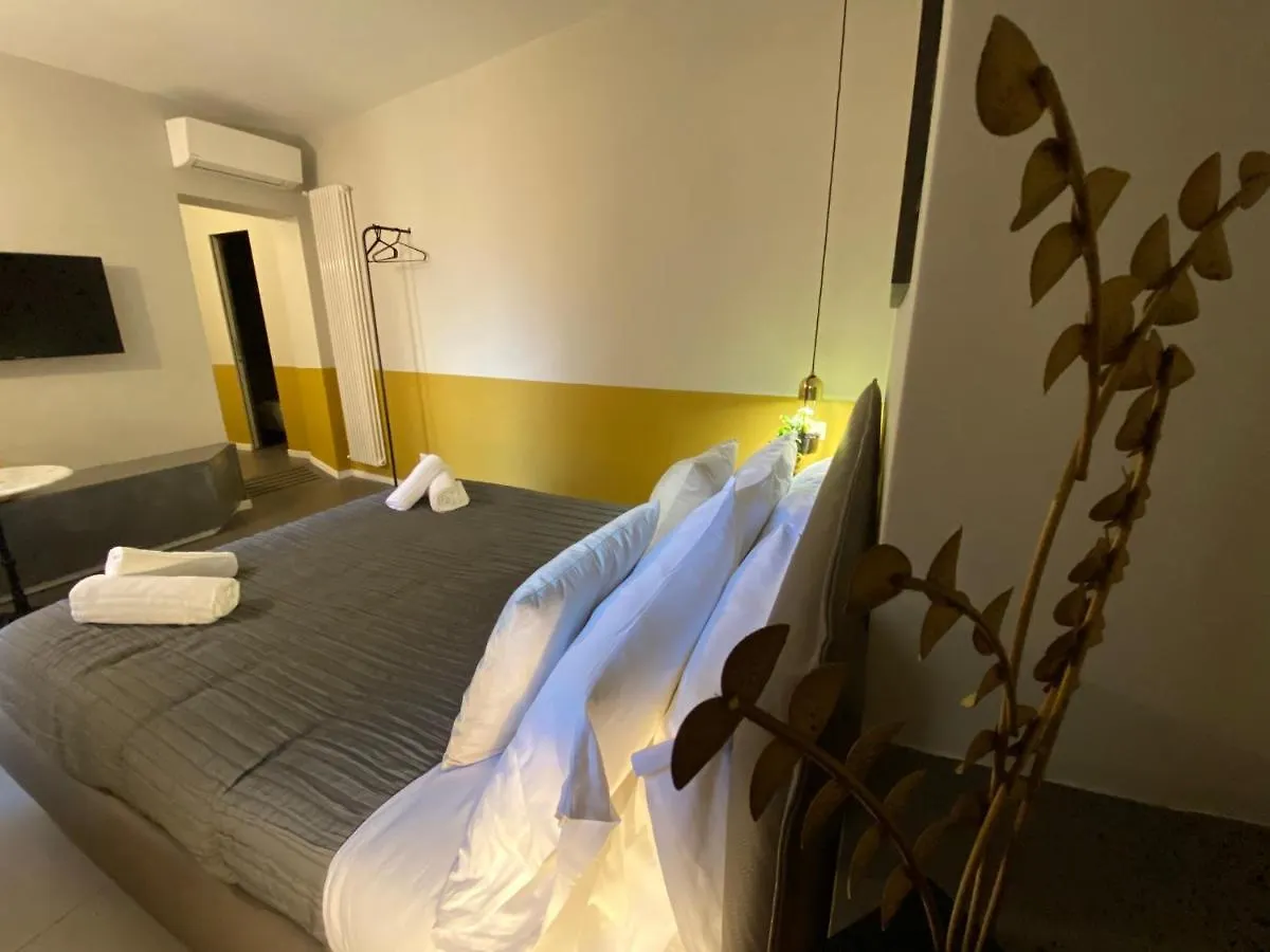 Cavour Urban Rooms Rome Italie