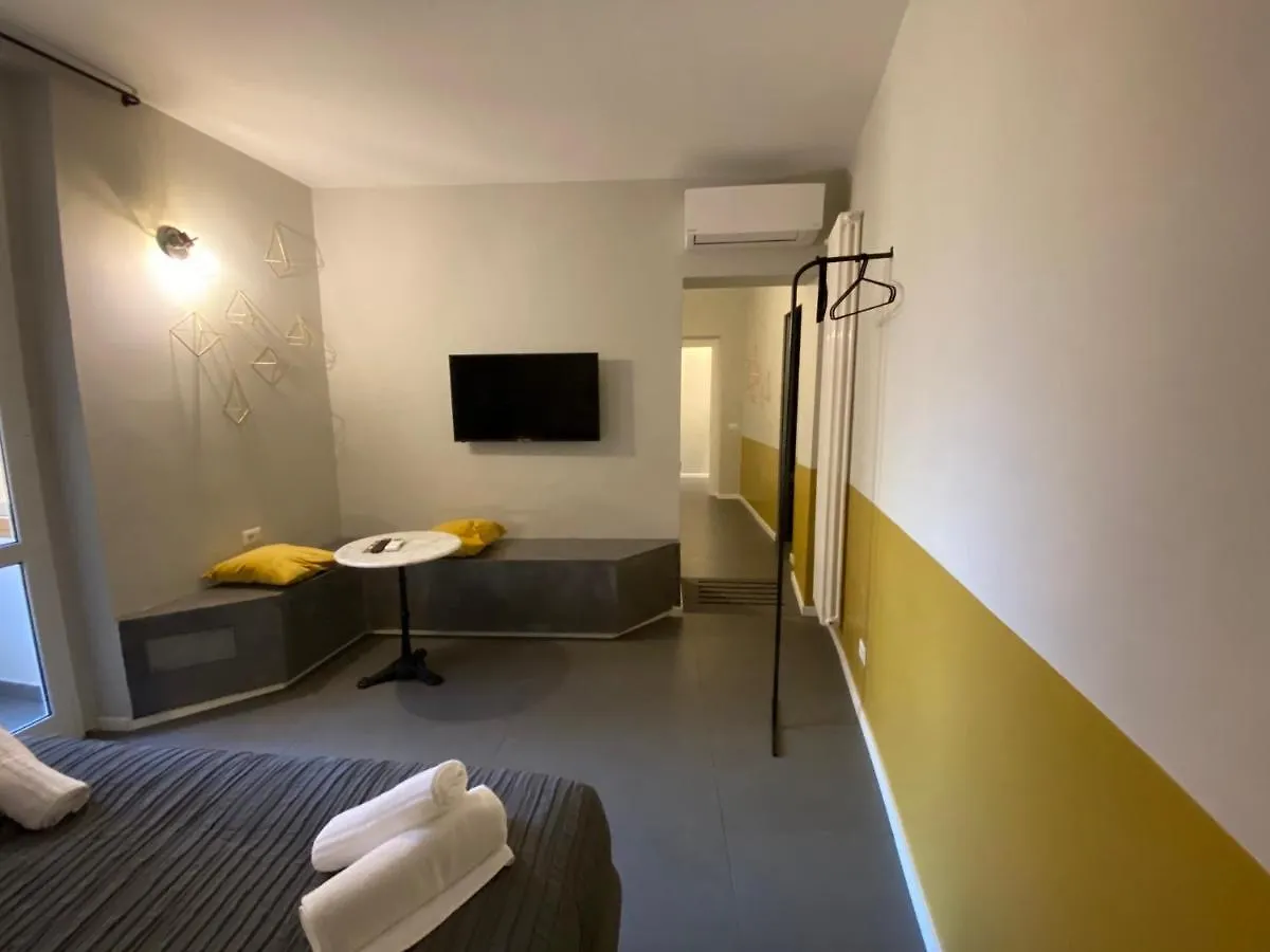 Cavour Urban Rooms Rome Italie